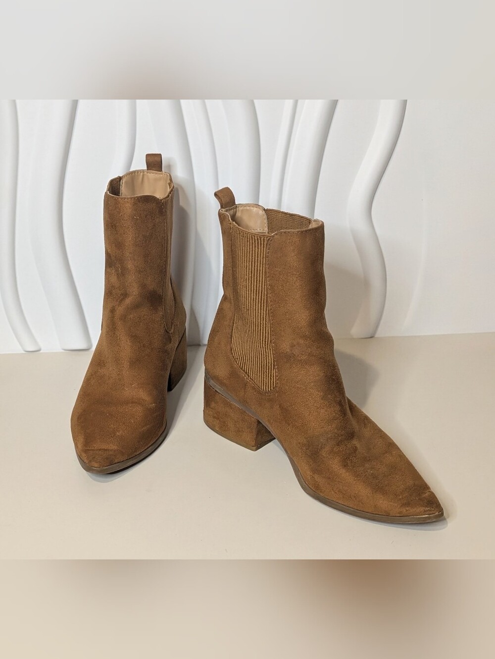 Express Camel Faux Suede Pointed Toe Chelsea Ankle Boots Size 8